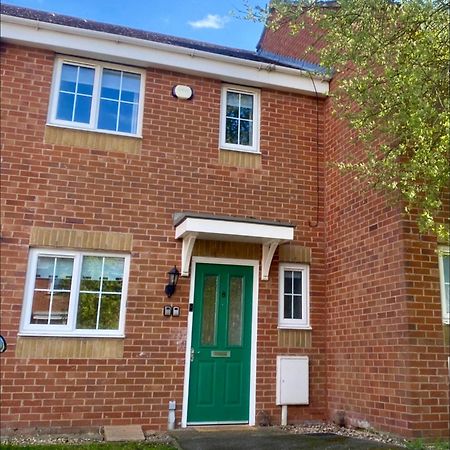 Villa Free Private Parking! Oakley House And Garden! Fully Equipped 4 Comfy Beds à Corby Extérieur photo