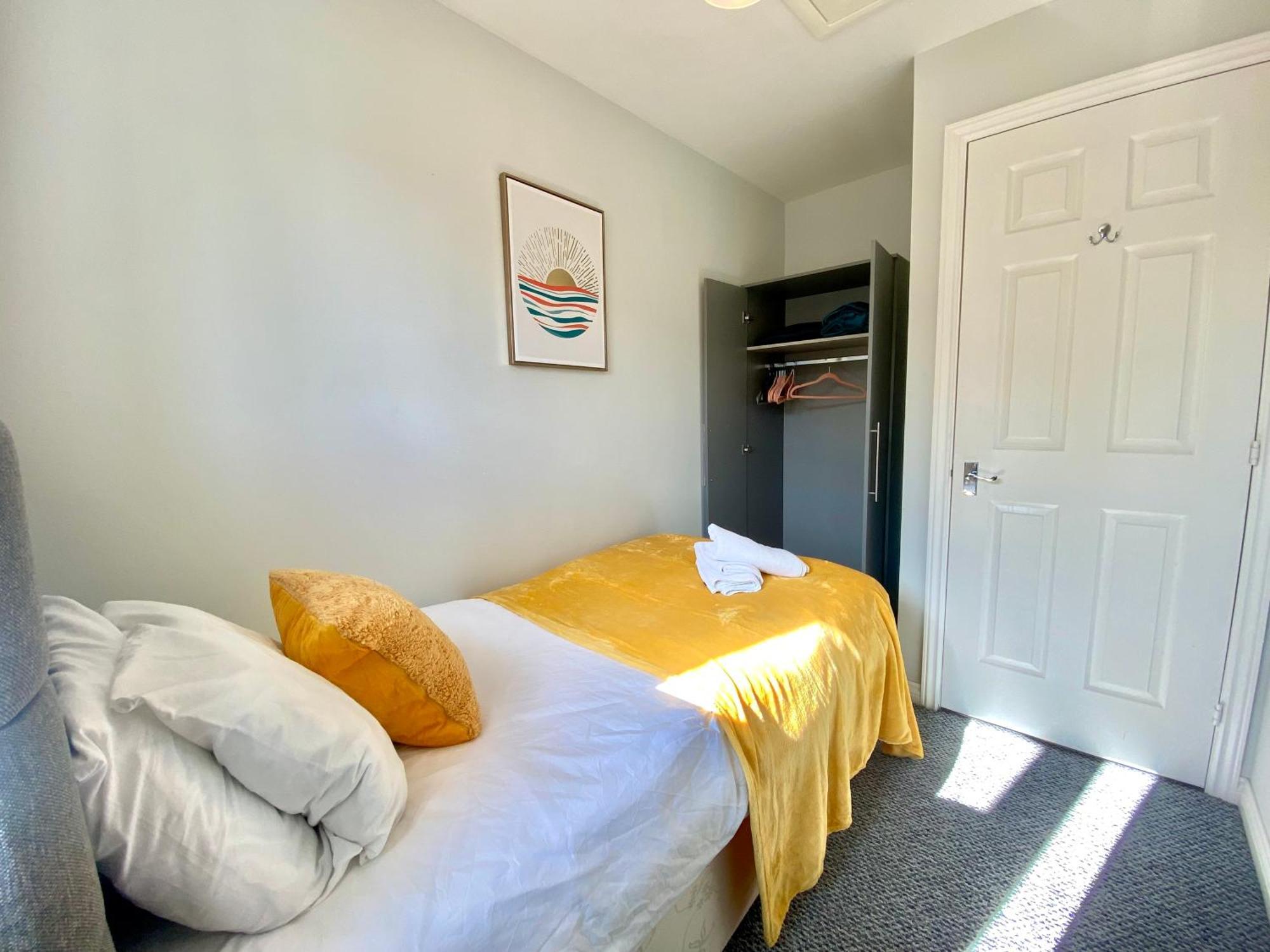 Villa Free Private Parking! Oakley House And Garden! Fully Equipped 4 Comfy Beds à Corby Extérieur photo