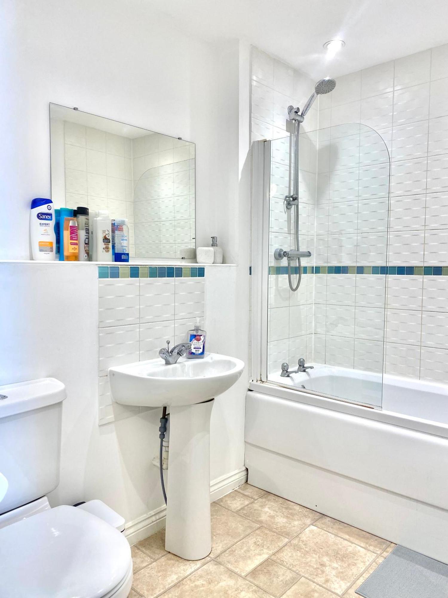 Villa Free Private Parking! Oakley House And Garden! Fully Equipped 4 Comfy Beds à Corby Extérieur photo